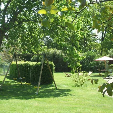 Gennetines, 3 Pieces, 4 Personnes - Fr-1-489-129 * Gennetines